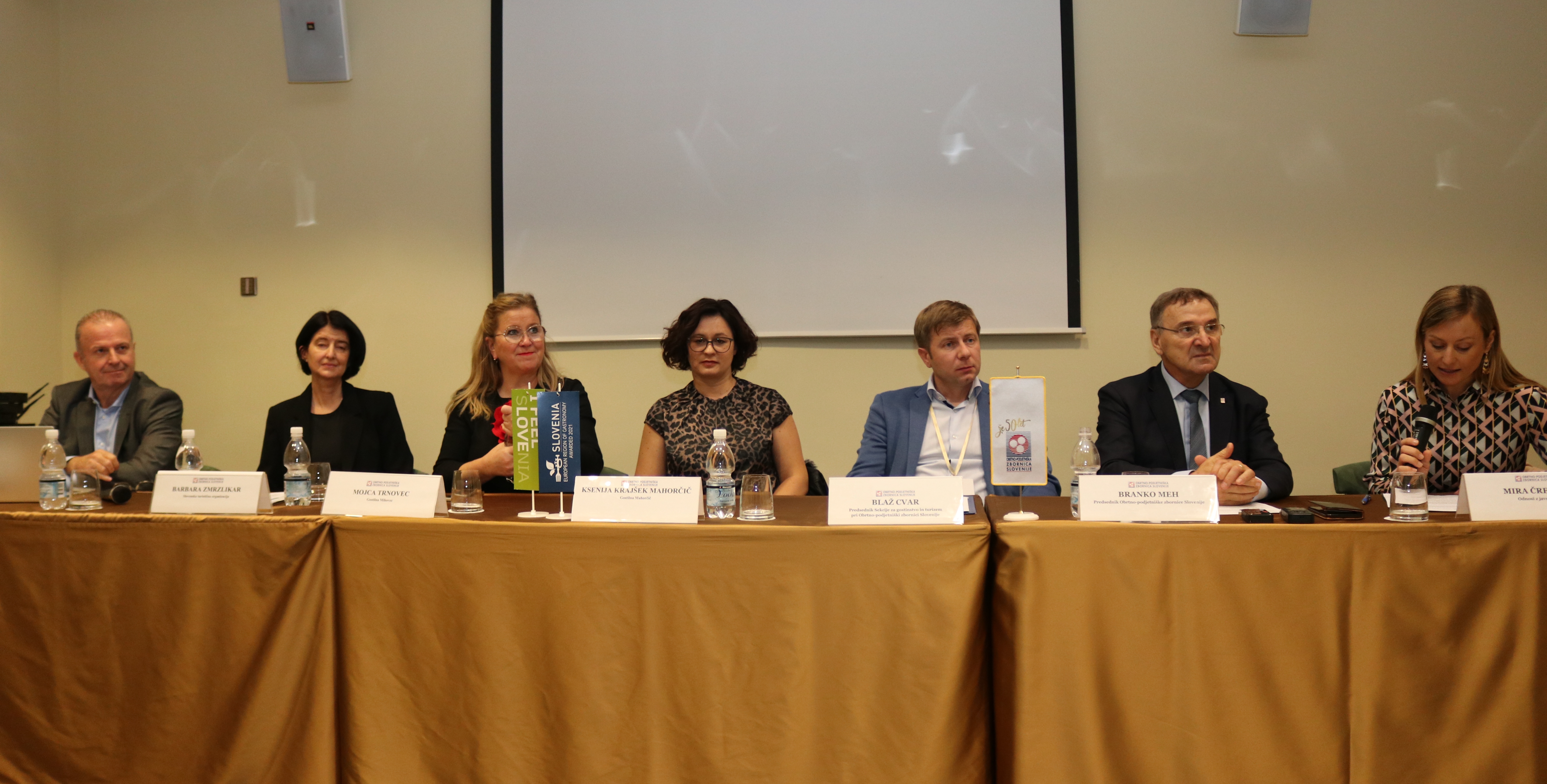 novinarska konferenca