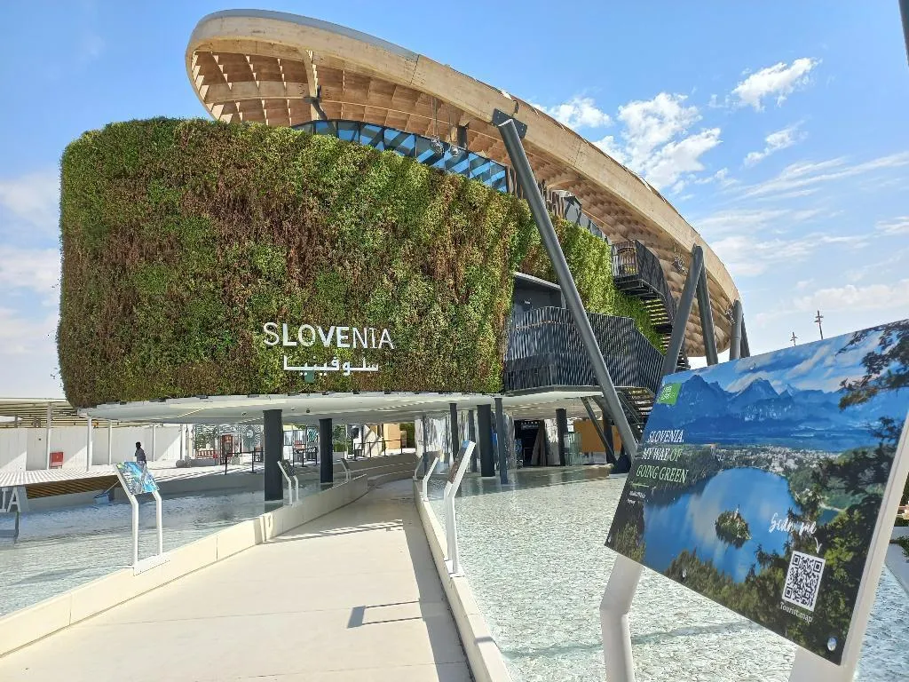 DIGITALIZACIJA IN ZELENI PREHOD