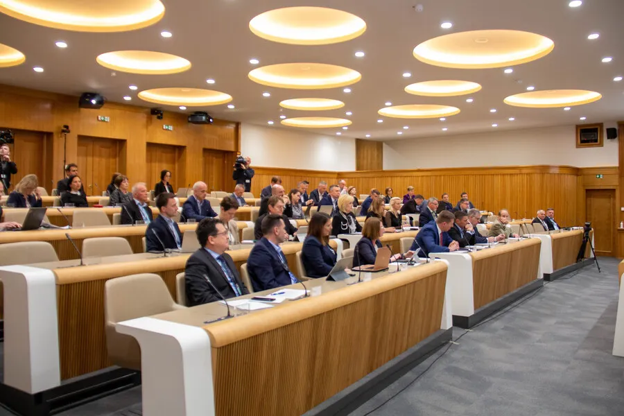 POSVET V DS O 3. RAZVOJNI OSI