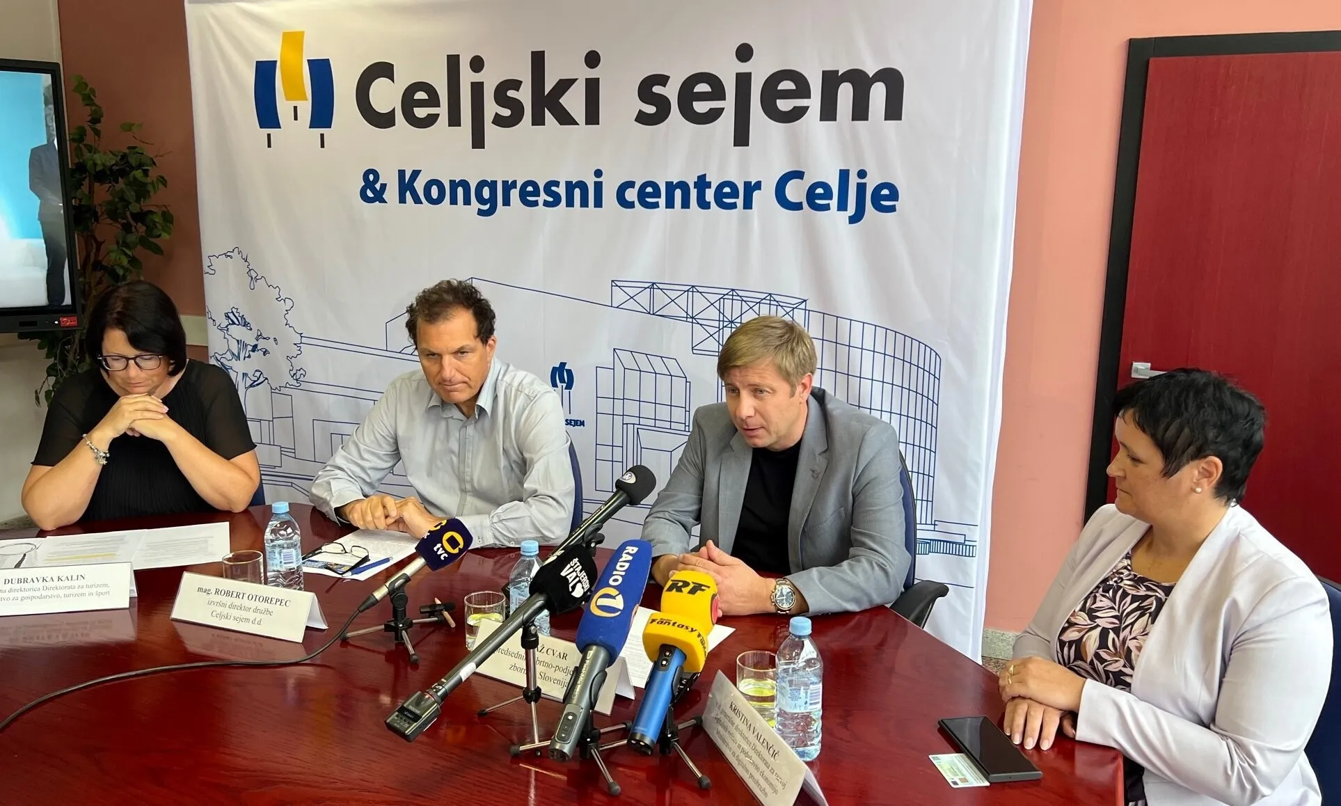 PRIHAJA 55. MOS