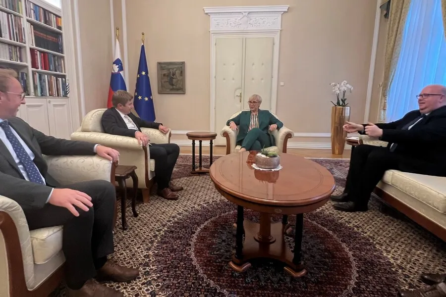 PRI PREDSEDNICI DRŽAVE