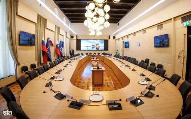 DELODAJALCI PREKINJAJO AKTIVNOSTI V ESS