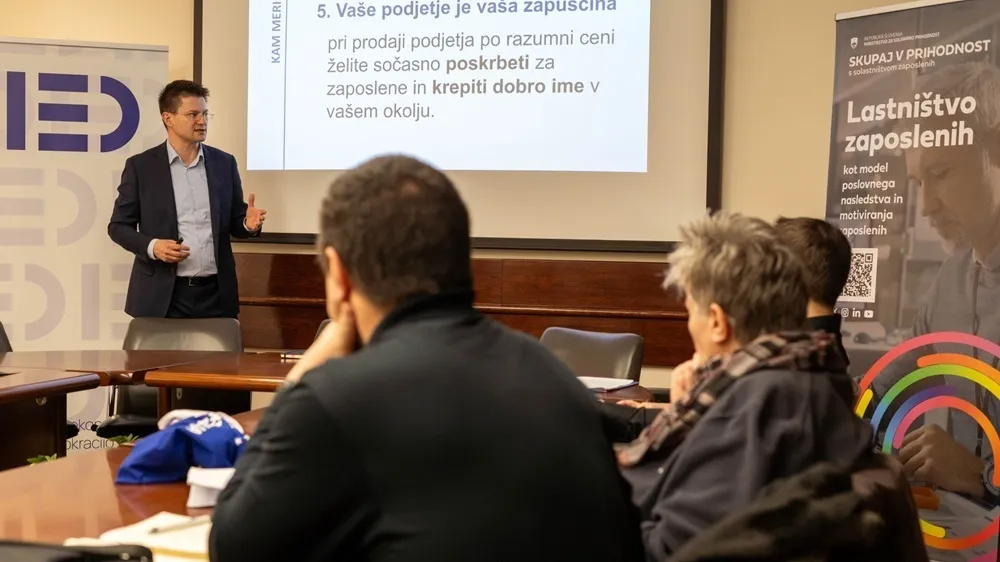 LASTNIŠKE ZADRUGE DELAVCEV