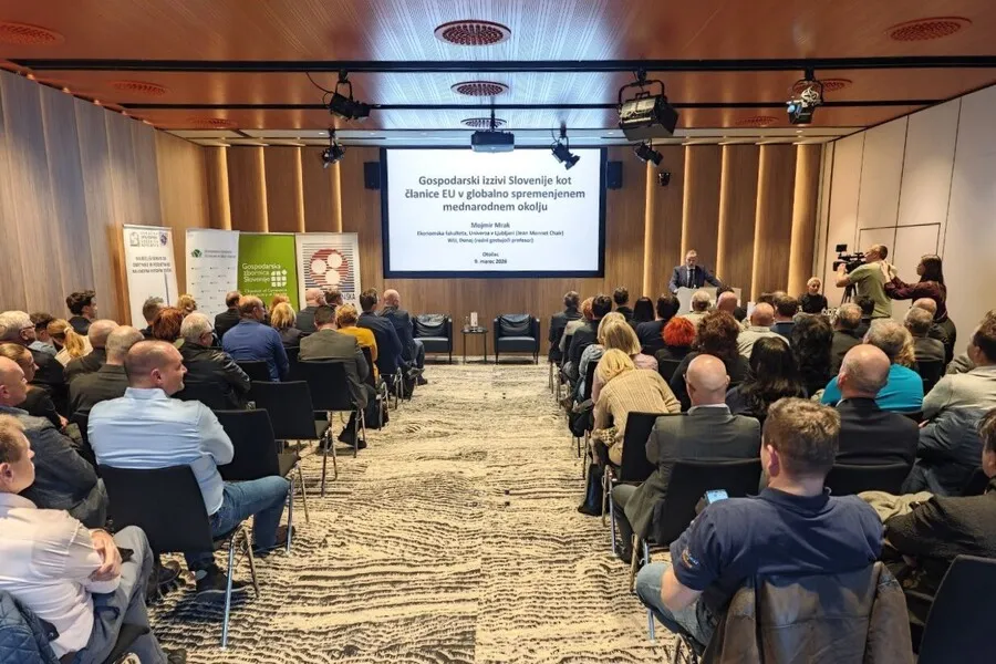 REGIJSKO SREČANJE V NOVEM MESTU